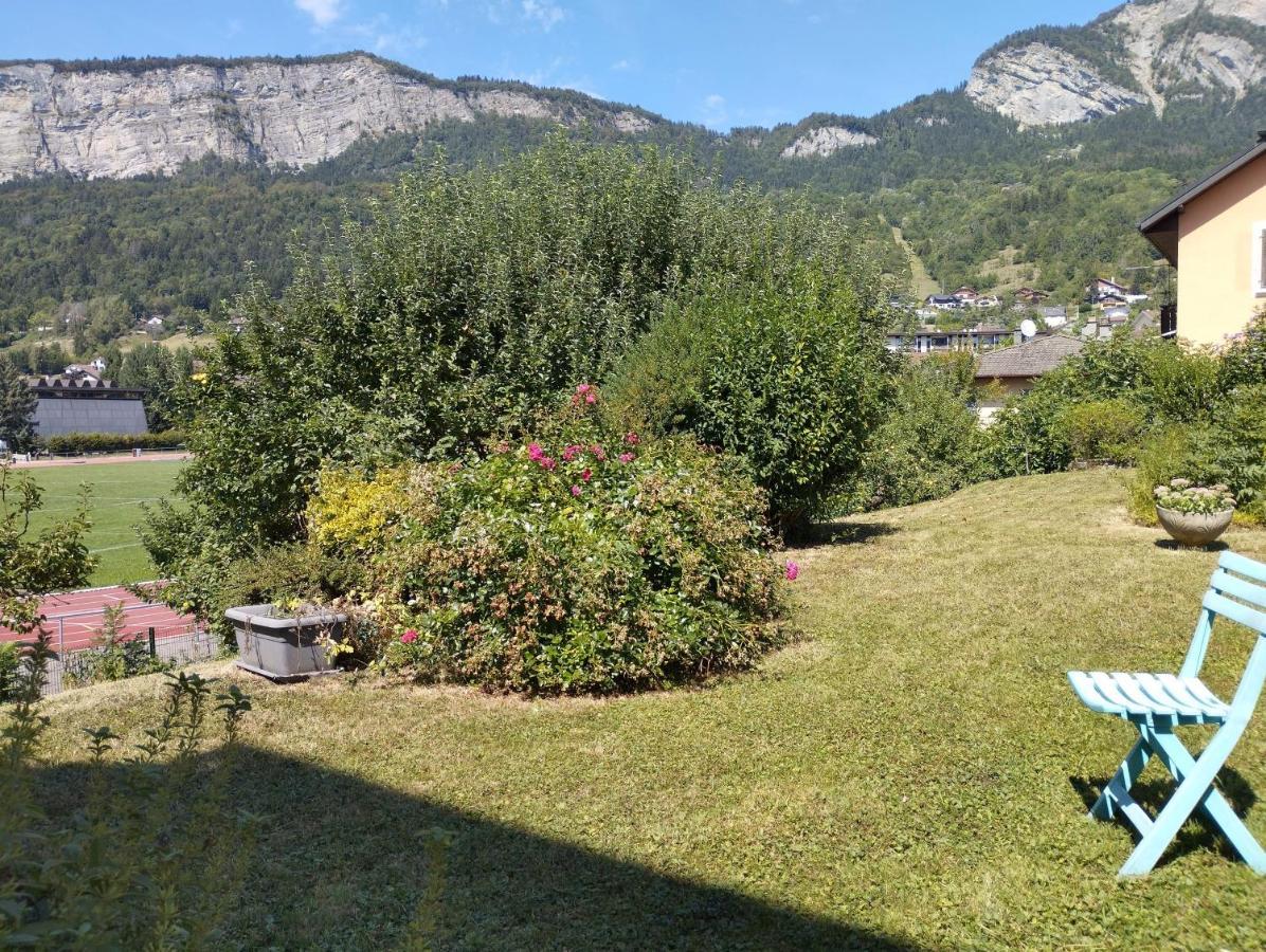 Le Manet - Appartement Proche Centre Ville - Parking Gratuit Бонвил Екстериор снимка